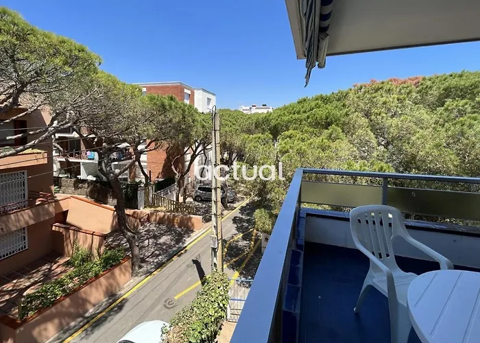 Apartman Grillet 2-1 *